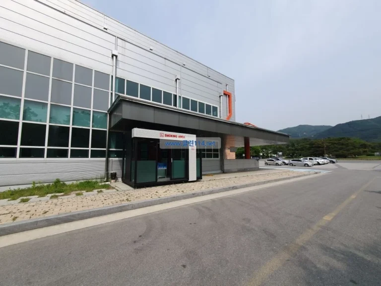 제천시 체육관 흡연부스