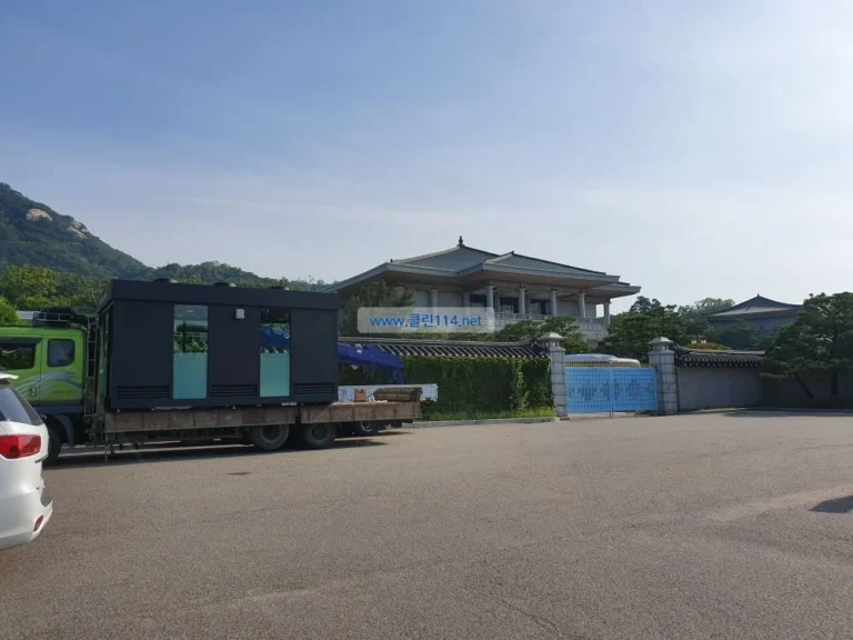 청와대에 흡연부스 설치 사례
